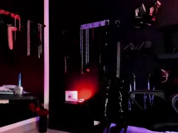 missdarklady – webcam model profile photo Image 18
