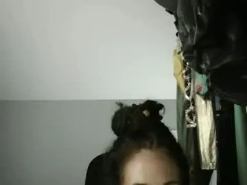porndivasophia – webcam model profile photo Image 3