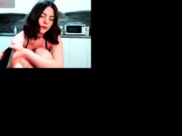 mc-Olivia – webcam model profile photo Image 2