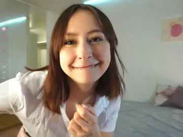 Katyerave – webcam model profile photo Image 8