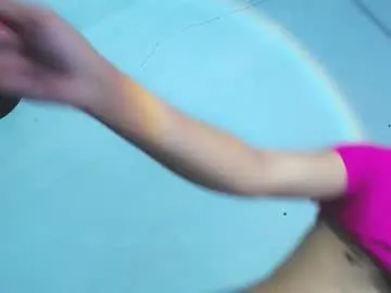 Love_Queen11 – webcam model profile photo Image 16