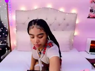 mia___lunaa – webcam model profile photo Image 9