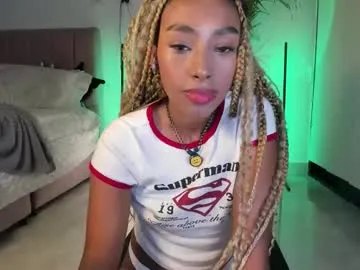 Elenascrib – webcam model profile photo Image 17