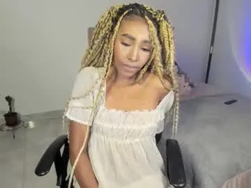 Elenascrib – webcam model profile photo Image 8