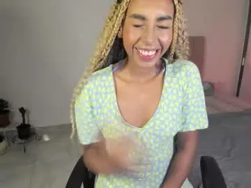 Elenascrib – webcam model profile photo Image 9