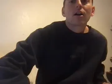 Wkatte – webcam model profile photo Image 4