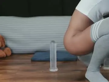 elaanna – webcam model profile photo Image 12