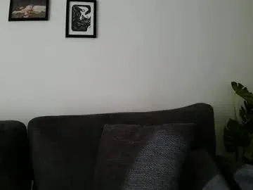 charlotte_harriz – webcam model profile photo Image 5