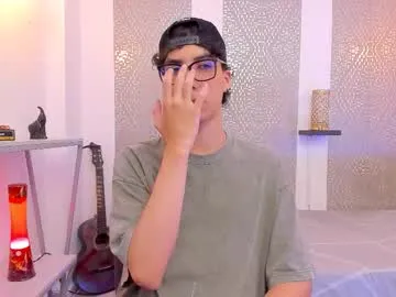 Mia_spicyy – webcam model profile photo Image 10