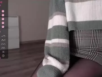 isisxoxx – webcam model profile photo Image 14