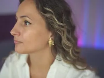 Sexy-Milla – webcam model profile photo Image 6