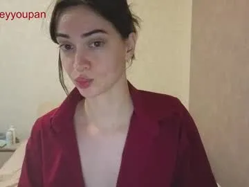 kurtsarah – webcam model profile photo Image 8