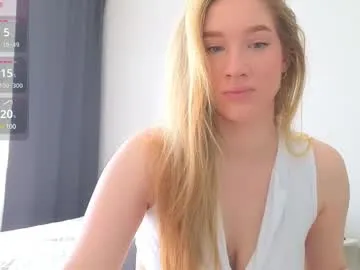 thanusi_2 – webcam model profile photo Image 6