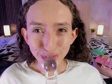 Sugarlina – webcam model profile photo Image 3