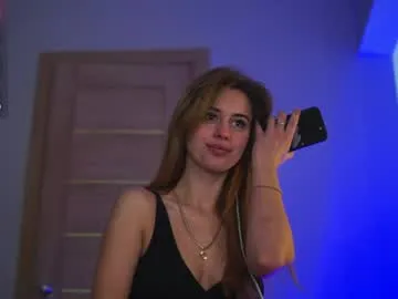 newMichelle – webcam model profile photo Image 13