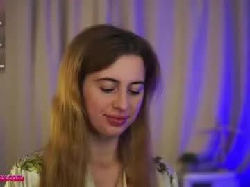 newMichelle – webcam model profile photo Image 2