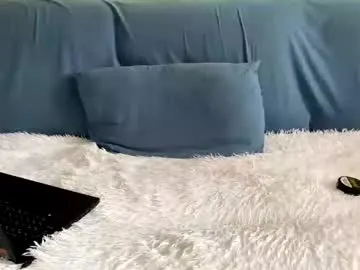 archive17 – webcam model profile photo Image 6