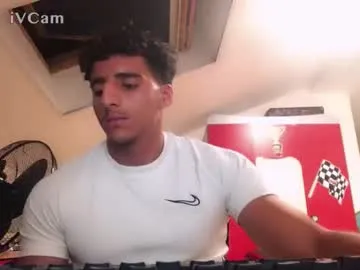 p6w_official – webcam model profile photo Image 11