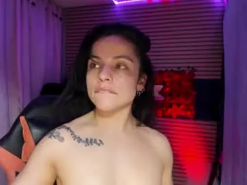 hotmilfbitch – webcam model profile photo Image 16