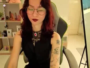Alirawrz – webcam model profile photo Image 9