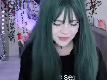 RedQQueen – webcam model profile photo Image 19