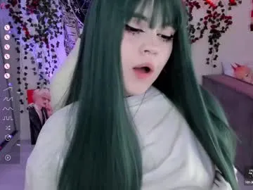 RedQQueen – webcam model profile photo Image 2