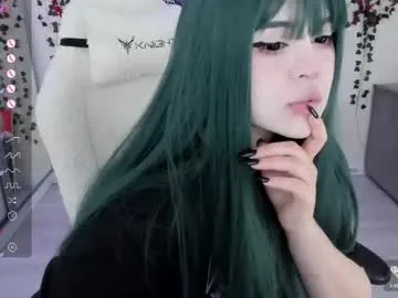 RedQQueen – webcam model profile photo Image 6