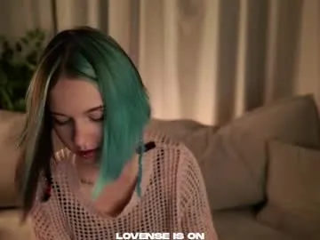 Wild_Wonders – webcam model profile photo Image 14