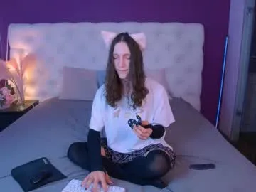 Eden-top – webcam model profile photo Image 13