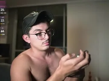 Puzdosia – webcam model profile photo Image 4