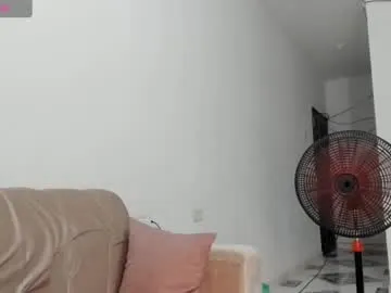 May-Squirt – webcam model profile photo Image 2