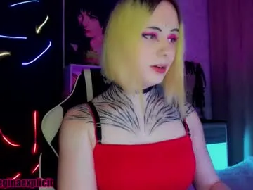 AnikaBest – webcam model profile photo Image 19