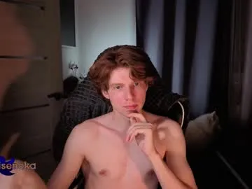 AllaTousNew – webcam model profile photo Image 8