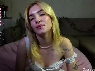 May-Squirt – webcam model profile photo Image 8