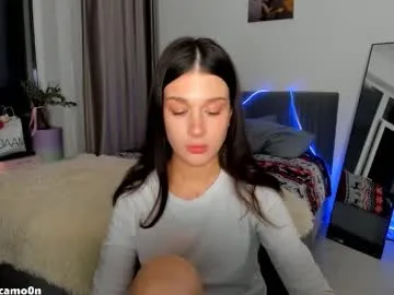 elliebellyy – webcam model profile photo Image 2