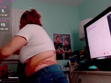 RedLipse – webcam model profile photo Image 9