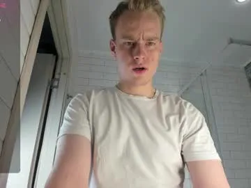 Almmaxxxx – webcam model profile photo Image 8