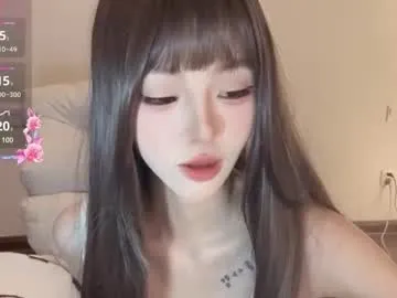 roxy_blue_eyed_ – webcam model profile photo Image 2