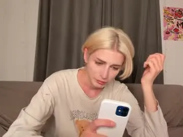 Sara_fun – webcam model profile photo Image 3