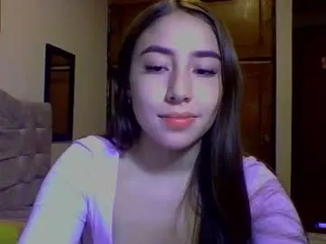 Almmaxxxx – webcam model profile photo Image 15