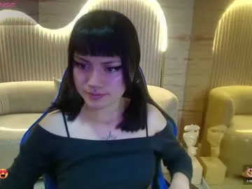 H_Kirachan – webcam model profile photo Image 4