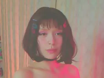Crush-1 – webcam model profile photo Image 11