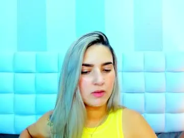 RosieCheeks_ – webcam model profile photo Image 17