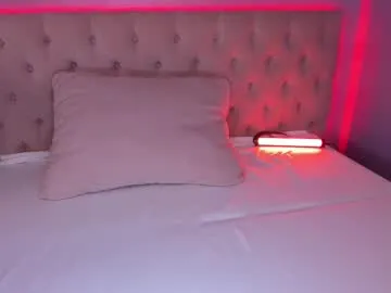 allyson22andy – webcam model profile photo Image 7