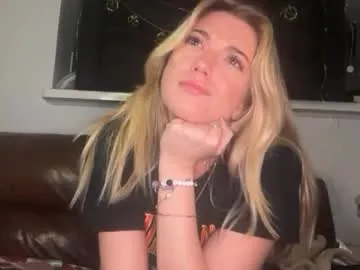 husa_Malikaa – webcam model profile photo Image 10