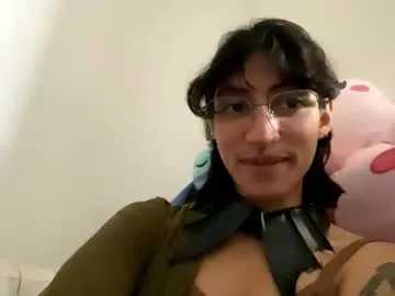 mc-Olivia – webcam model profile photo Image 3