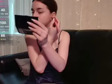 queen_kitty1818 – webcam model profile photo Image 9