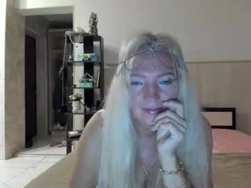 sugarluna69 – webcam model profile photo Image 16