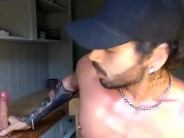 Bustykeyla – webcam model profile photo Image 9