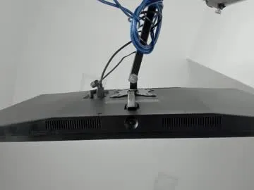 ainaht – webcam model profile photo Image 13